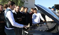 Edirne'de Hibrid ve Elektrikli Taşıtlar Teknolojisi Programı öğrencileri Togg'la pratik yapıyor