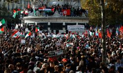 Fransa'da İsrail Saldırılarına Karşı Büyük Protesto