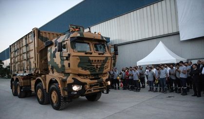 Mersin'de zırhlı askeri lojistik destek aracı Derman için teslimat töreni yapıldı