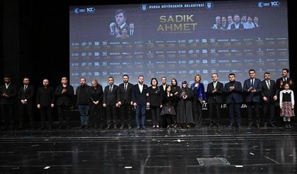 "Sadık Ahmet" filminin Bursa galasına yoğun ilgi
