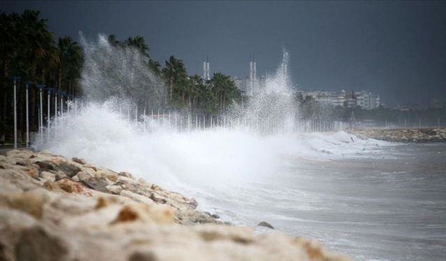 Marmara Bölgesi'nde 17-18 Kasım'da Fırtına Uyarısı