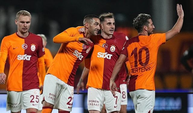 Galatasaray'ın Zorlu Fikstürü: 21 Günde 7 Maç!