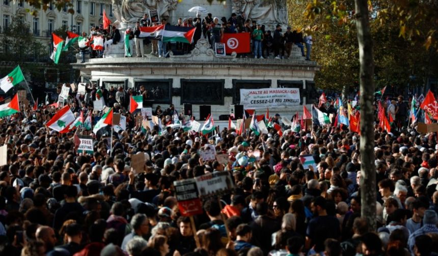 Fransa'da İsrail Saldırılarına Karşı Büyük Protesto